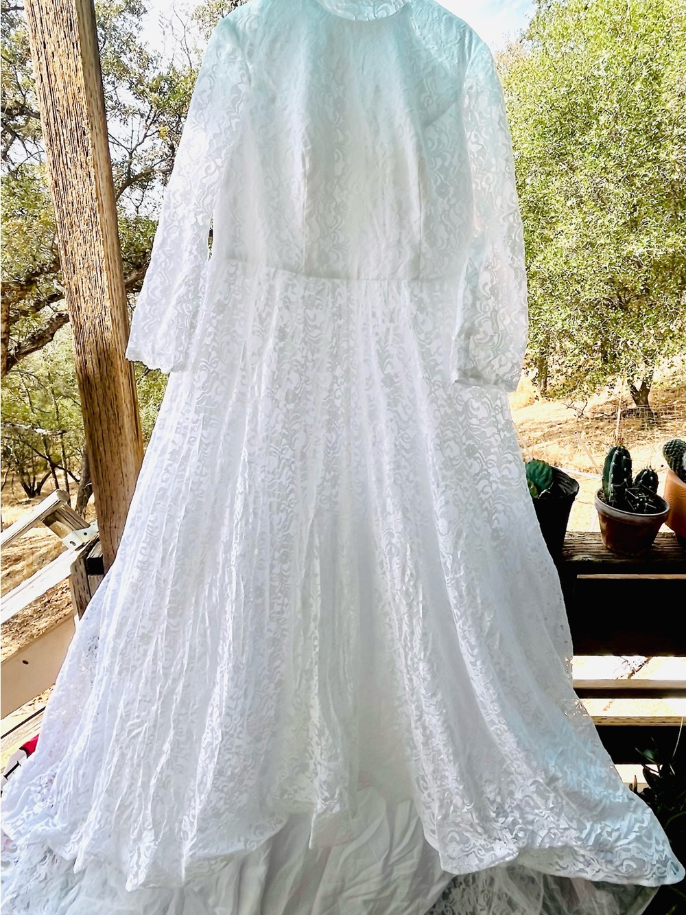 Elegant White Long-Sleeve Lace Wedding Gown